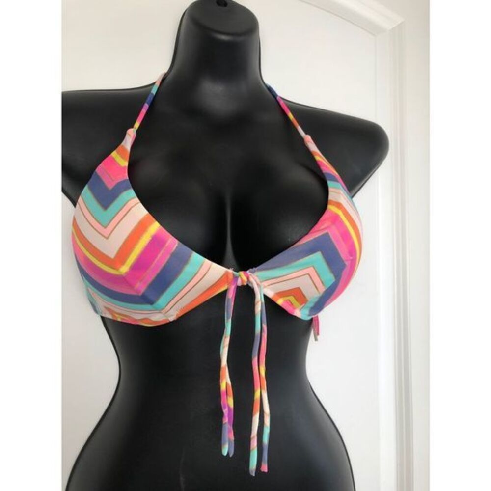 Victoria’s Secret Swim Top Size M